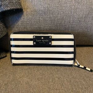 Kate Spade Navy Blue and Cream Striped Wallet